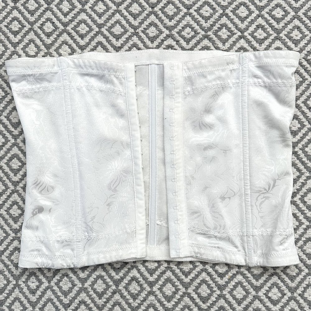 Maidenform Ultra-Firm Control Waist Cincher - Size L - White